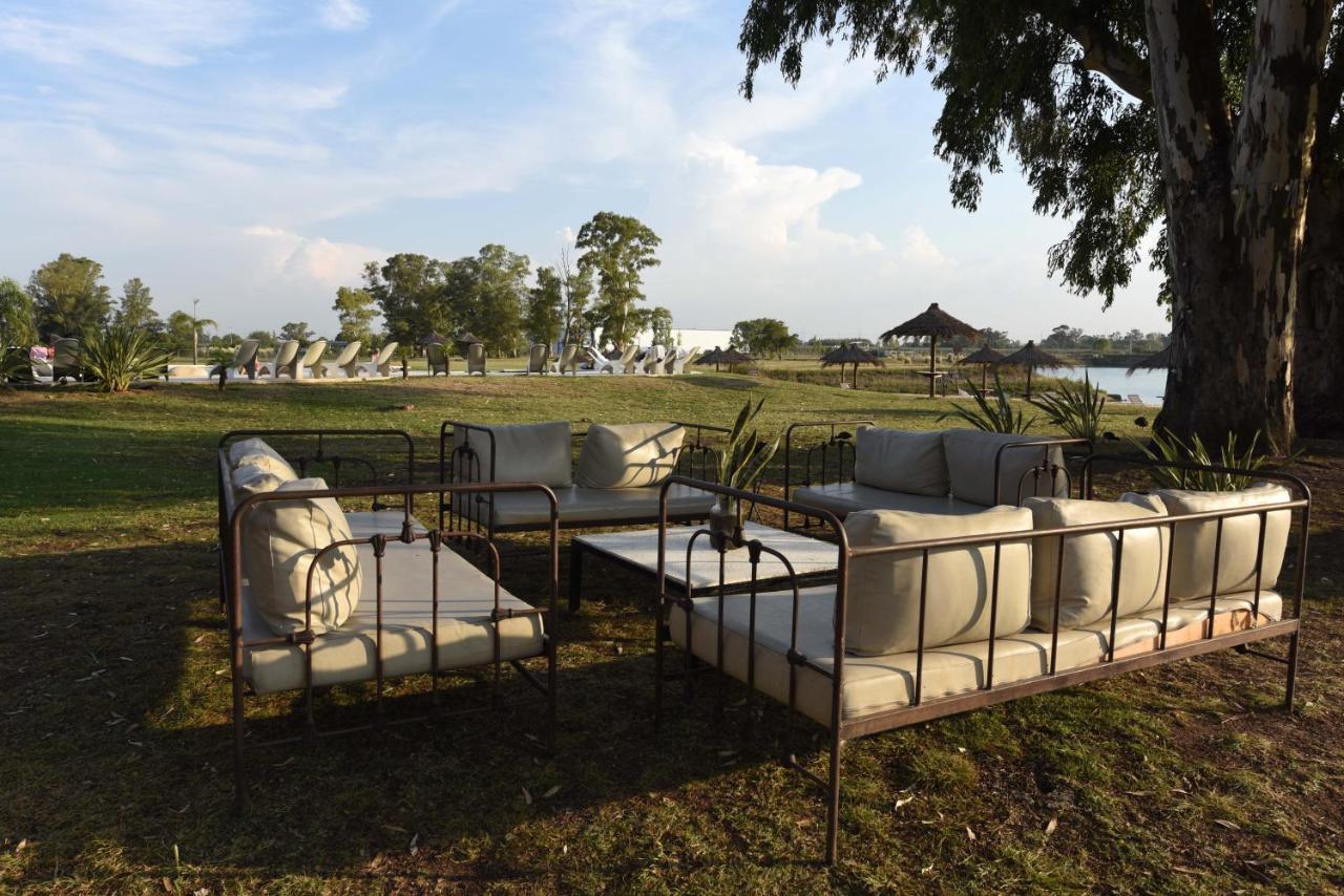 Howard Johnson Resort & Convention Center Ezeiza Exterior photo
